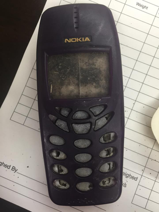 Illustration for article titled Rancher Finds Nokia Phone More Than a Decade After Losing It in a Pasture